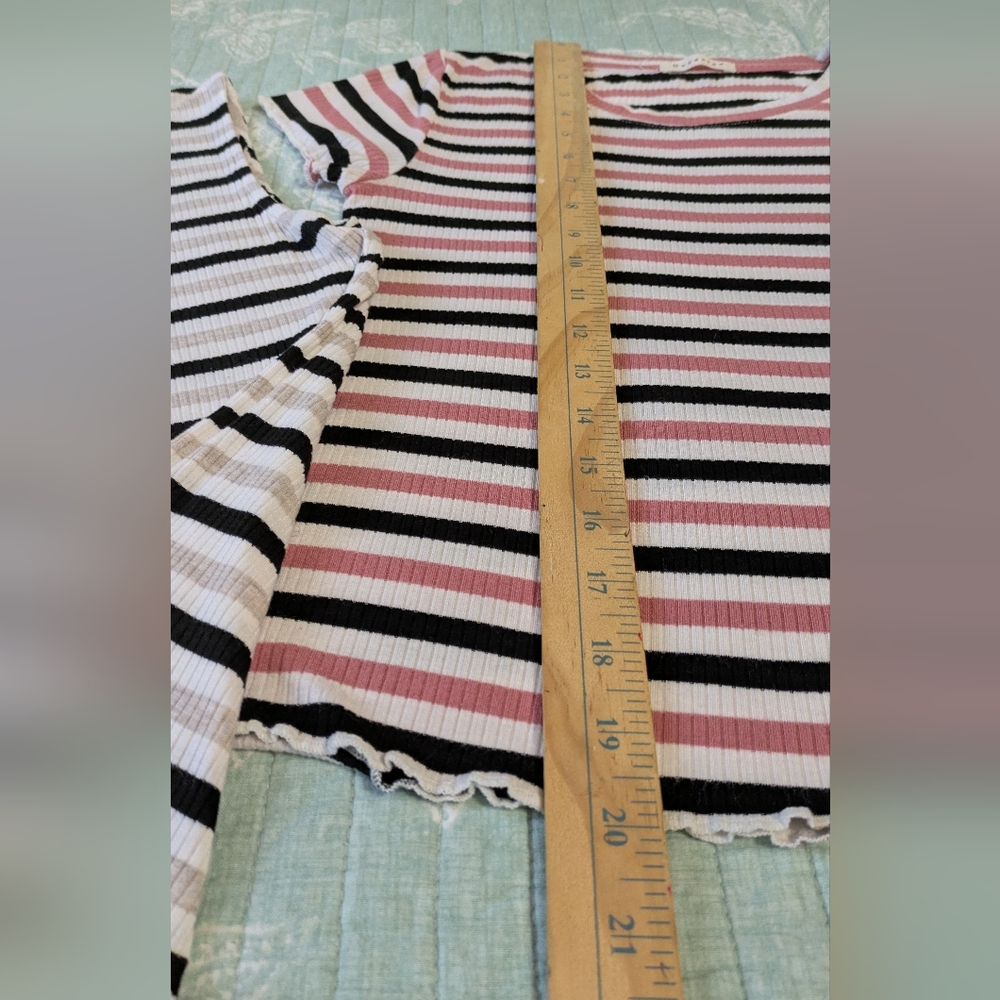 Pair of Occasion Striped Tees. 2 Park. Size S - Picture 4 of 9